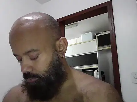 naughtybearbr online show from November 11, 2025, 5:35 am