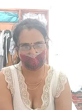 sanjana077 online show from April 1, 2026, 8:15 am