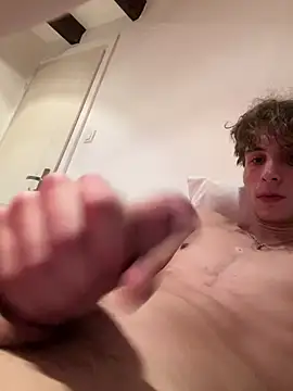 Snapshot of TeenNPlay chatting on February 11, 2026, 5:51 am TeenNPlay online show from February 11, 2026, 5:51 am