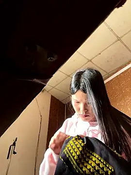 Snapshot of Beolulu chatting on January 17, 2026, 4:38 am Beolulu online show from January 17, 2026, 4:38 am