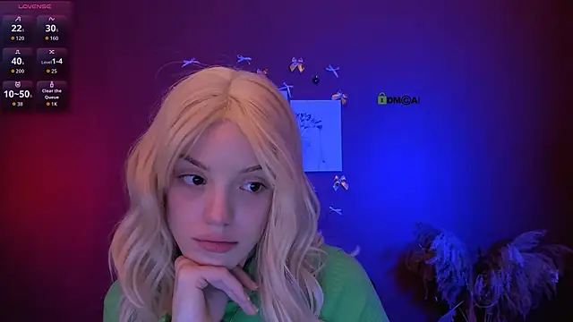 mia starrr  online show from January 5, 2026, 8:01 pm