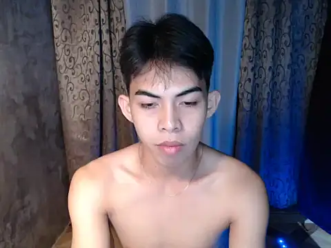 Urhotsilverboy online show from February 18, 2026, 11:50 am