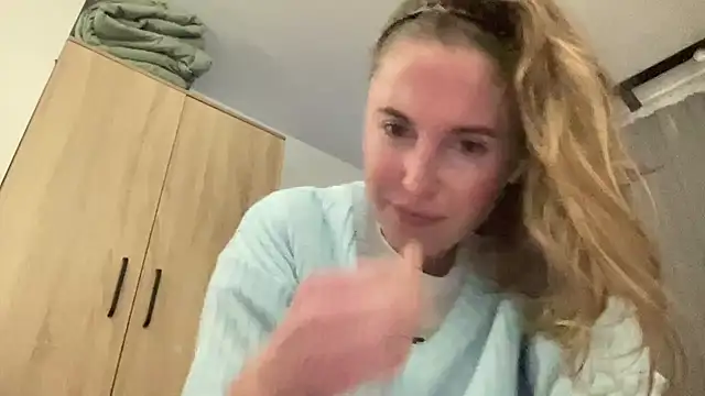 Ameli8 online show from December 19, 2025, 7:05 pm