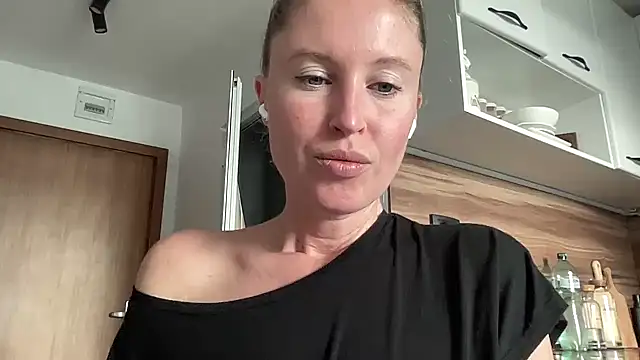 Ameli8 online show from December 5, 2025, 11:42 am