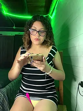 Lolavenezia online show from January 14, 2026, 8:56 pm