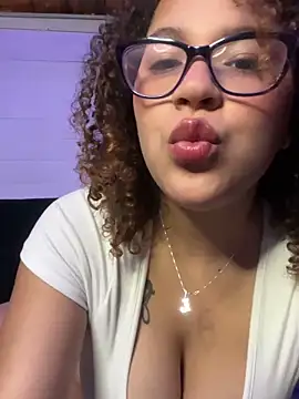 Lolavenezia online show from February 19, 2026, 1:52 pm