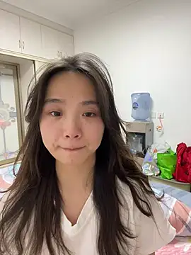 Hmm 0303 online show from February 14, 2026, 3:01 pm