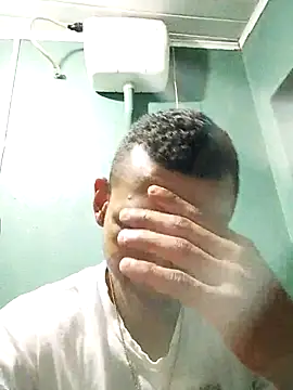 oPretin013 online show from November 7, 2025, 3:55 am