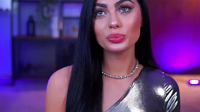 RavennaDArcy online show from January 11, 2026, 7:21 pm