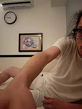 Snapshot of Elieantte chatting on November 7, 2025, 11:48 am Elieantte online show from November 7, 2025, 11:48 am