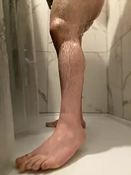 Snapshot of mixedswanger chatting on February 23, 2026, 9:48 pm mixedswanger online show from February 23, 2026, 9:48 pm