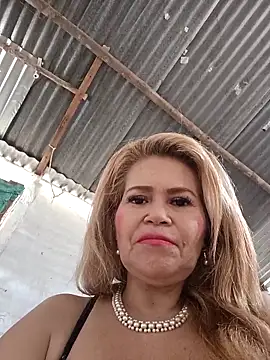 Snapshot of dirty_mother3 chatting on February 13, 2026, 2:28 pm dirty mother3 online show from February 13, 2026, 2:28 pm