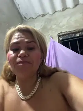 Snapshot of dirty_mother3 chatting on December 15, 2025, 6:08 am dirty mother3 online show from December 15, 2025, 6:08 am