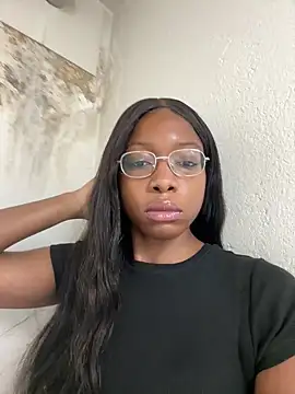 SwissMirelle online show from November 8, 2025, 4:10 pm