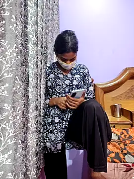 Student12th online show from November 19, 2025, 4:51 pm