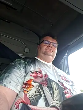 Grase44 online show from April 18, 2026, 5:10 am