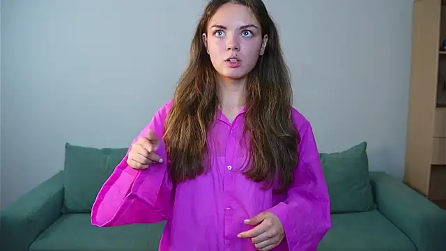 LaurelSatunas online show from November 15, 2025, 7:34 am