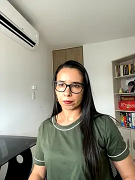 Snapshot of Vicky_ro chatting on November 14, 2025, 9:18 pm Vicky ro online show from November 14, 2025, 9:18 pm