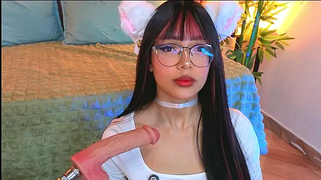 Snapshot of _ViolletteNoir_ chatting on February 22, 2026, 8:43 pm ViolletteNoir online show from February 22, 2026, 8:43 pm