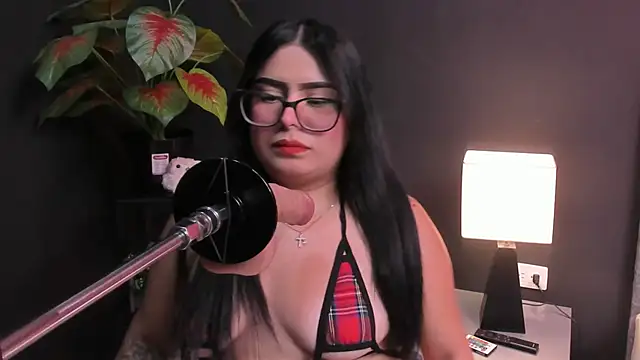 Amy whittee online show from March 8, 2026, 3:43 am