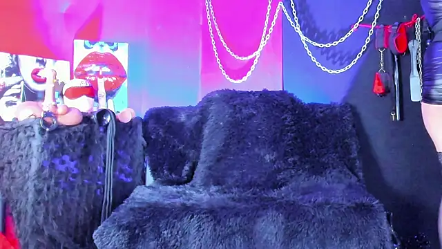 KatrinaStone online show from December 20, 2025, 9:06 pm