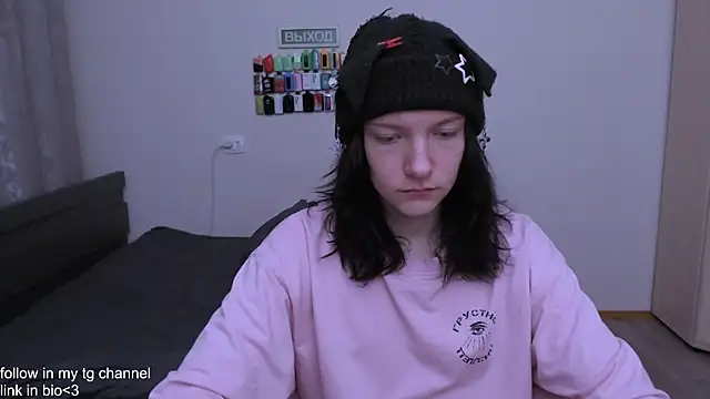 Snapshot of RaidenXL chatting on November 26, 2025, 3:23 pm RaidenXL online show from November 26, 2025, 3:23 pm