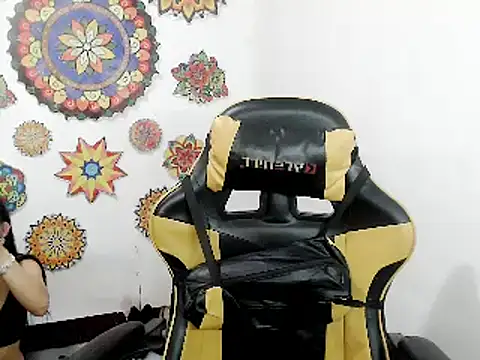 Snapshot of xxPerfect_9inchesCOCK chatting on November 7, 2025, 12:48 am xxPerfect 9inchesCOCK online show from November 7, 2025, 12:48 am