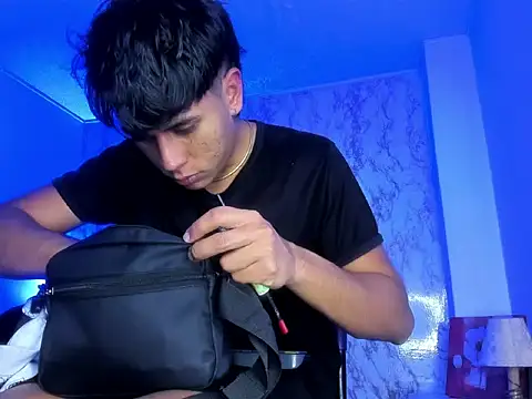 Valentino Lane online show from February 14, 2026, 2:23 am