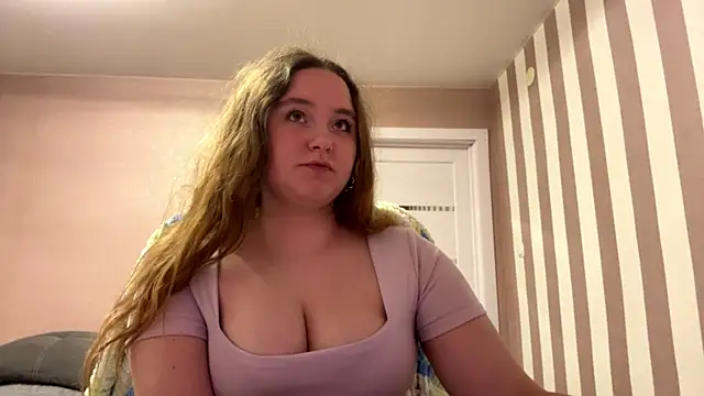 BabyBlissxx online show from April 7, 2026, 9:38 pm