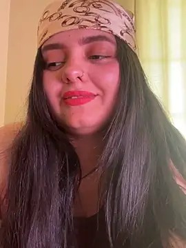 Snapshot of candicewest_ chatting on May 26, 2026, 6:39 pm candicewest online show from May 26, 2026, 6:39 pm