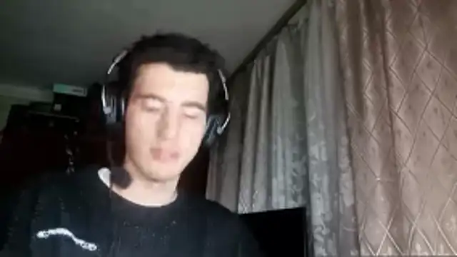 Snapshot of JamesLagerfeld chatting on November 7, 2025, 10:35 pm JamesLagerfeld online show from November 7, 2025, 10:35 pm