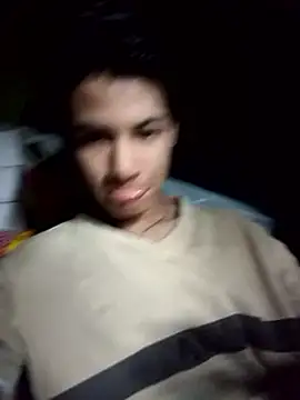 Luiguitw18 online show from November 8, 2025, 6:00 pm