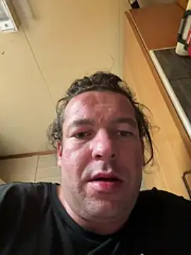 miguel910921 online show from January 17, 2026, 12:26 am