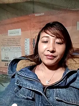 Missa-kute20 online show from December 17, 2025, 2:11 pm