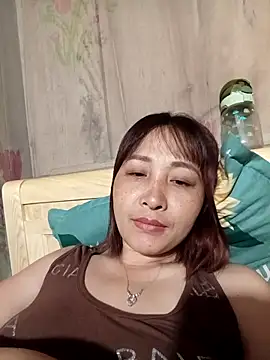 Missa-kute20 online show from March 5, 2026, 2:35 pm