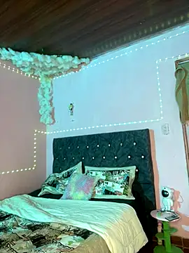 Snapshot of Bay_freedo chatting on November 15, 2025, 3:21 am Bay freedo online show from November 15, 2025, 3:21 am