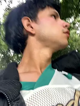 Snapshot of Bay_freedo chatting on November 12, 2025, 7:51 pm Bay freedo online show from November 12, 2025, 7:51 pm