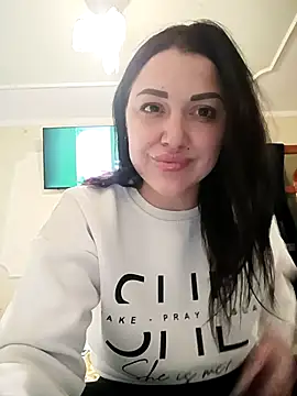 Hilly Bernie online show from November 8, 2025, 12:31 pm