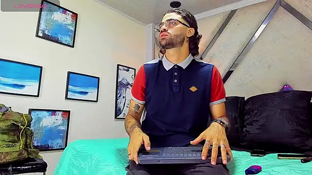 Sophia Ostin69 online show from December 2, 2025, 4:03 am