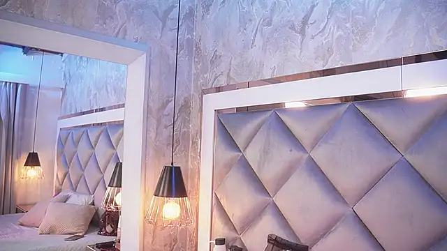 Snapshot of crystal_gilton chatting on February 28, 2026, 7:02 pm crystal gilton online show from February 28, 2026, 7:02 pm