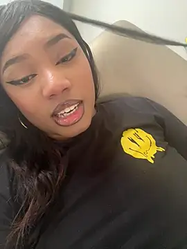 Snapshot of BrendaFernandez_ chatting on June 1, 2026, 9:14 pm BrendaFernandez online show from June 1, 2026, 9:14 pm