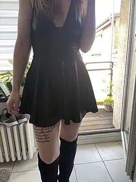 LilWetThing online show from April 21, 2026, 10:55 am