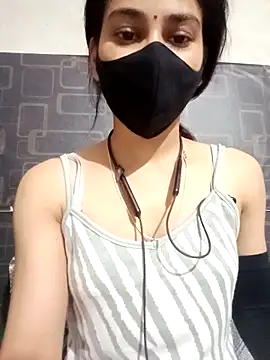 Fairy Pie online show from December 20, 2025, 5:05 pm