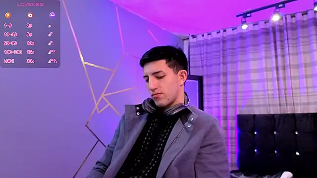 Un Sluttyy online show from December 3, 2025, 11:31 am