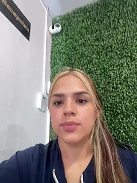 Sara  Secret online show from January 14, 2026, 7:39 pm