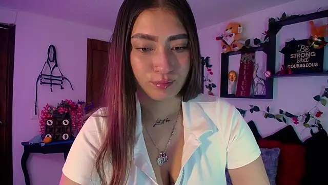 Cata lover1 online show from February 3, 2026, 12:43 pm