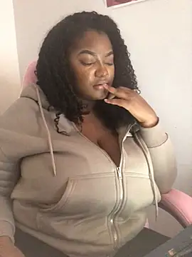 Fxncymuse online show from February 8, 2026, 6:05 pm