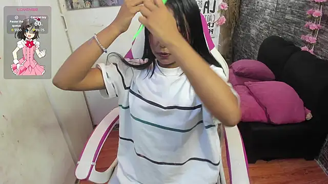 candy kiss   online show from February 9, 2026, 8:51 pm