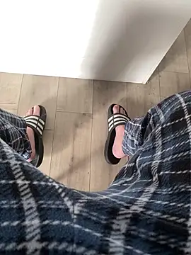 BigLee999 online show from November 7, 2025, 12:31 pm