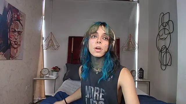 Snapshot of luxiel_ chatting on May 22, 2026, 8:51 pm luxiel online show from May 22, 2026, 8:51 pm